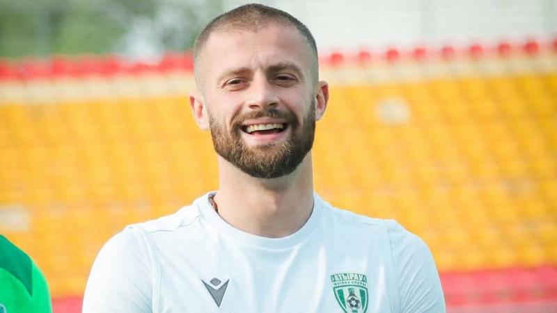 «Атырау» грузиялық қорғаушымен қоштасты