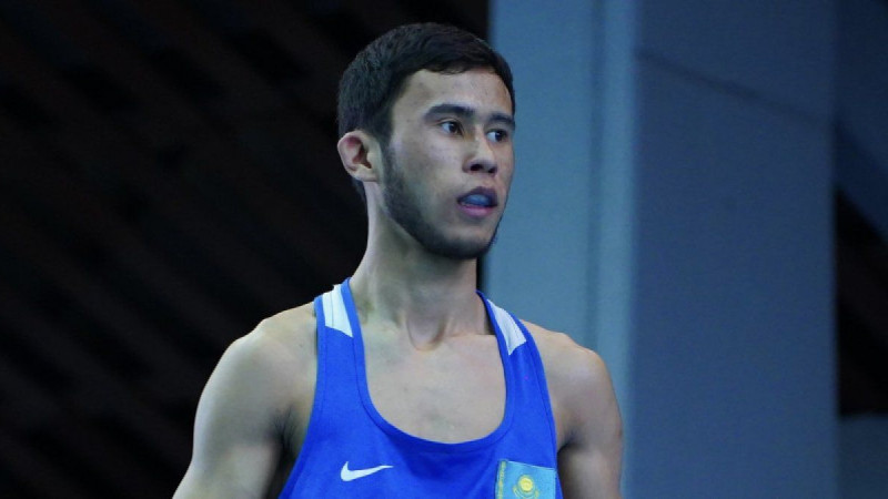 Бағлан Кенжебек әлем кубогында армениялық боксшыға есе жіберді