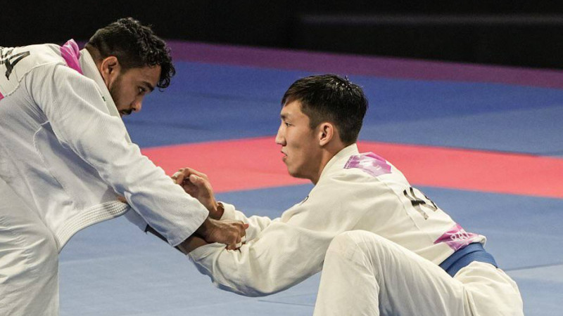 Батырбеков Азиада-2026 финалына шықты