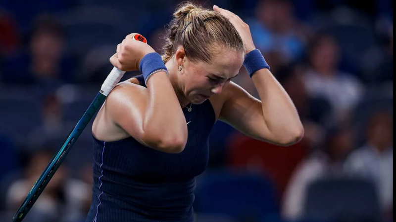 Мирра Андреева маусымның қорытынды турнирін жеңіліспен бастады