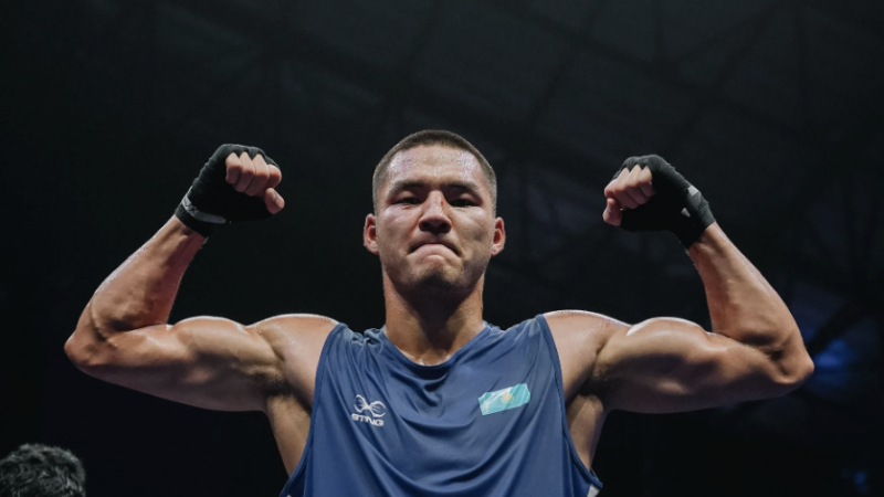 Темірлан Мұқатаев Азия чемпионатында айқын басымдықпен жеңді