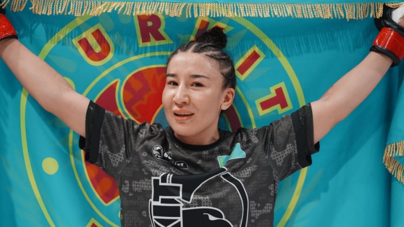 Әскери қызметші Әйгерім Төреханова қарсыласын тұншықтыру әдісімен жеңді