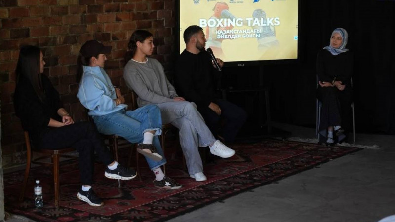 Әлем чемпионатының тұңғыш жүлдегері Boxing Talks сериясында қонақта болды