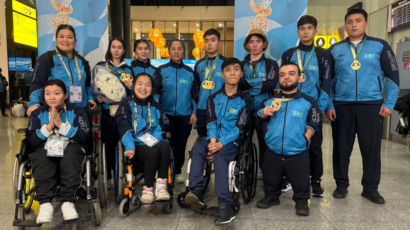 Рекордтарын жаңартқан жас пара спортшылар Астанаға оралды