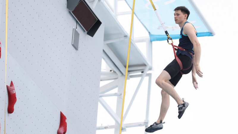 Спорттық құзға өрмелеуден Ришат Хайбуллин жағажай Азия ойындарында жүлде алды