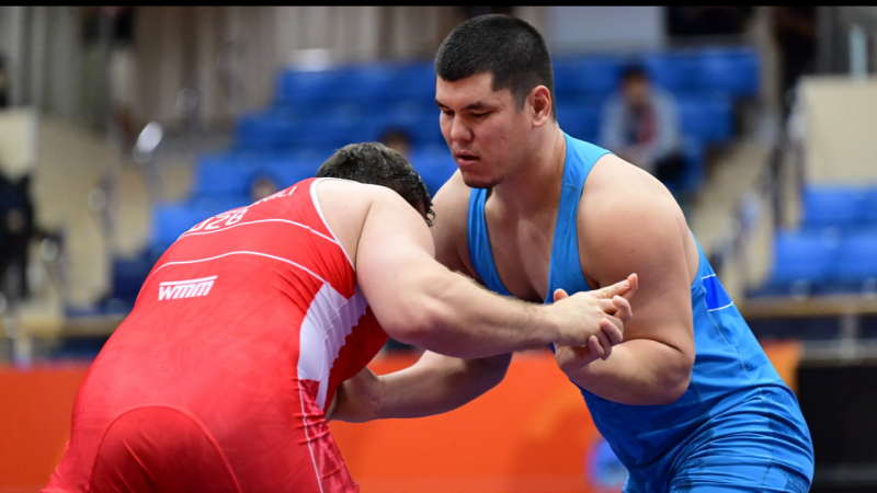 Олжас Сырлыбай күрестен әлем чемпионатында жүлдесіз қалды