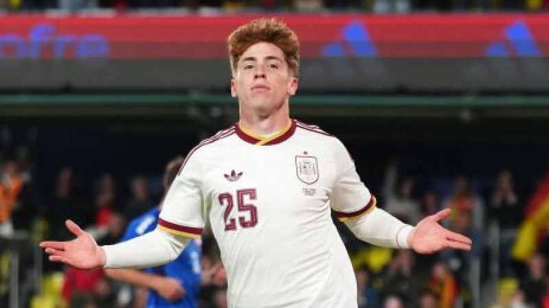 «Реал» мен «Барселона» Испания құрамасының ойыншысы үшін таласуда