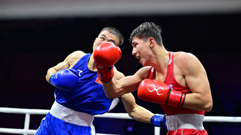 Бокстан Нұрбек Мурсал Әлем чемпионын жеңіп кетті
