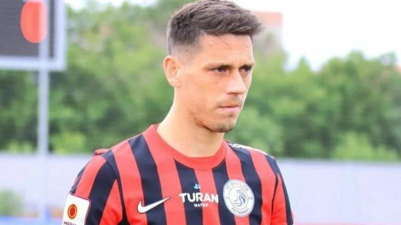 Ислам Чесноковтың командасы Шотландия чемпионатында жеңіске жетті