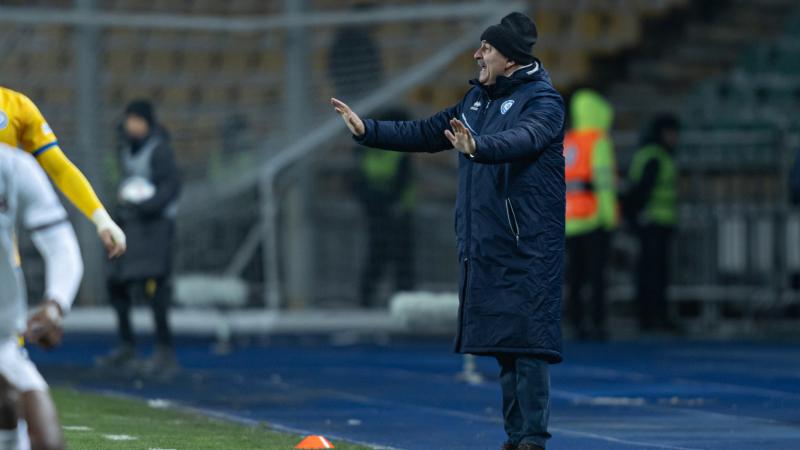 Нани Орталық стадионда ойнай ма?