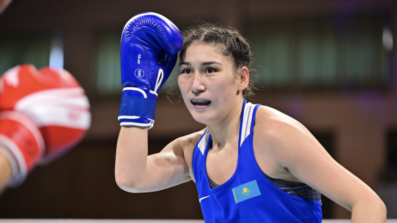 Әлем кубогының жартылай финалында отандастарымыз жұдырықтасады