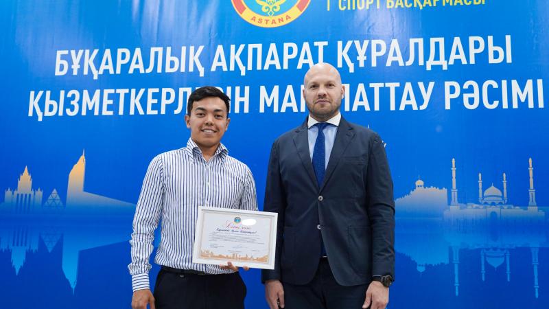Астана қаласында спорттың дамуына үлес қосқан журналистер марапатталды