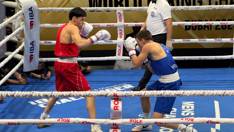 IBA: Сабыржан Аққалықов техникалық нокаутпен жеңіске жетті