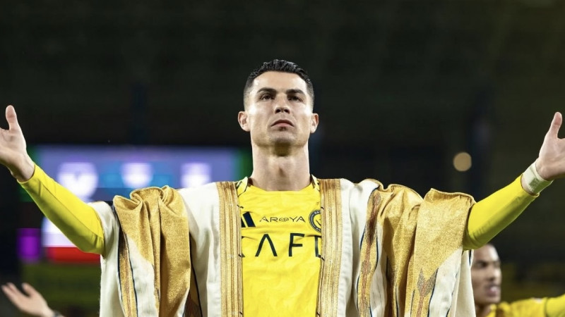 Роналду Forbes рейтингінде көш бастады