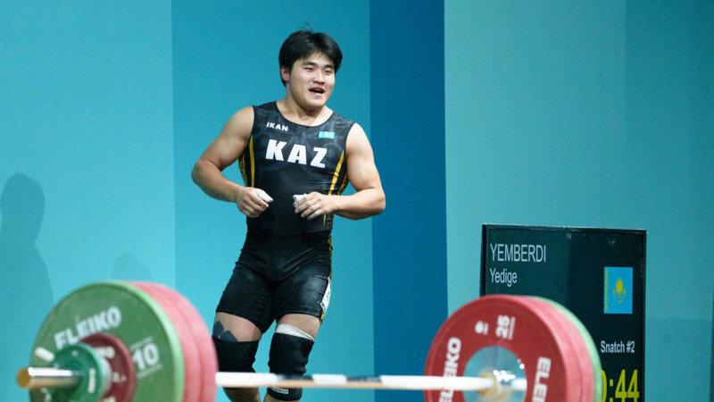 Едіге Емберді Ислам ойындарында үш бірдей жүлде алды