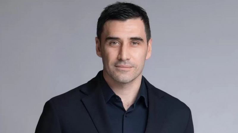 “Көзқарастарымыз бен өмірлік ұстанымым сәйкес келмеді” — Давид Лория Қазақстан футбол федерациясындағы қызметінен кетті