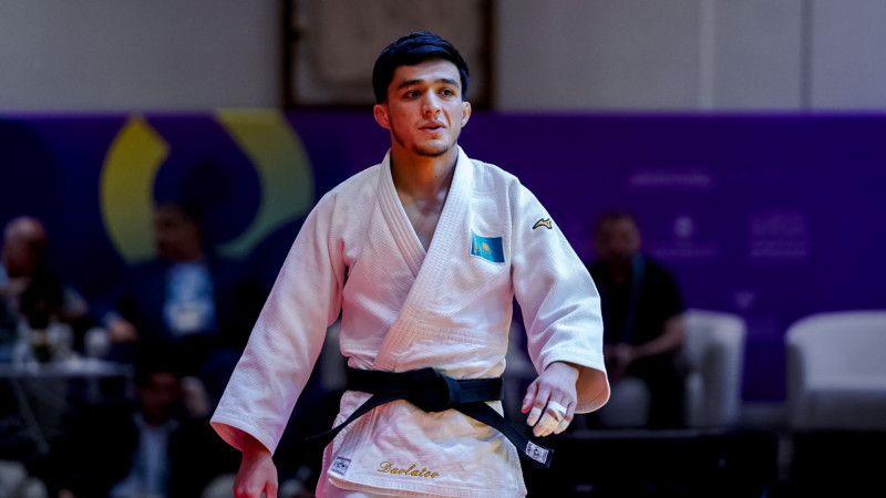 Шерзод Давлатов пен Аман Бақытжан Азия чемпионатының қола жүлдесі үшін белдесті