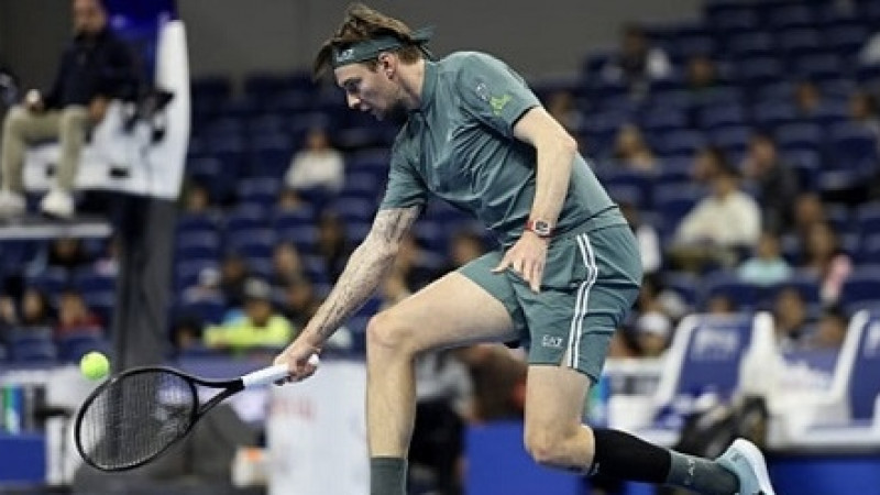 Бублик пен Шан Бейжіңдегі ATP 500 турнирінің финалына шыға алмады
