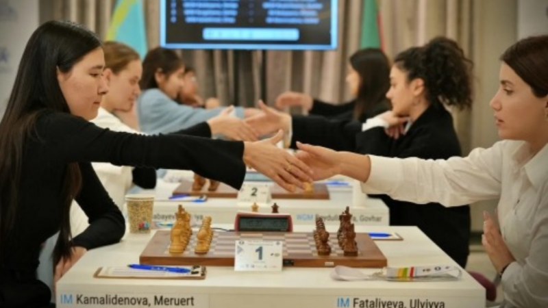 Қазақстан мен Әзербайжан шахмат додасында ең тартысты жартылай финалды көрсетті