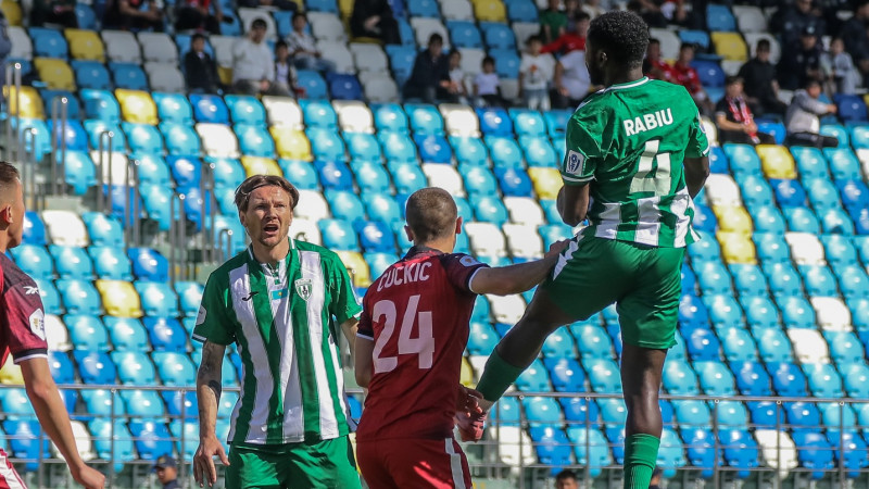 «Атырау» ойыншылардың үш айлық жалақысынан құтылды