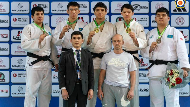 Бұрынғы Мәдениет және спорт вице-министрі Ерлан Қожағапанов бостандыққа шықты