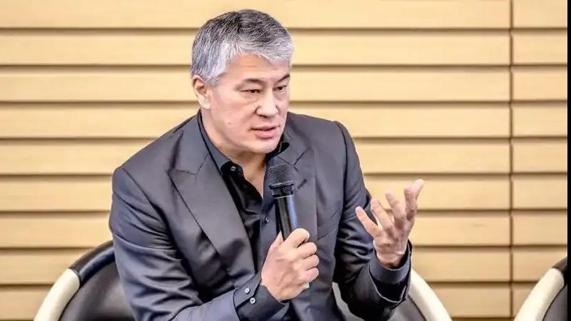 Қайрат Боранбаев клубтарды жекешелендіруге қатысты ойын айтты
