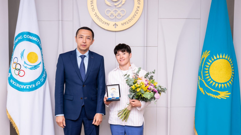 Спорт күні қарсаңында спорт қауымдастығы өкілдері марапатталды