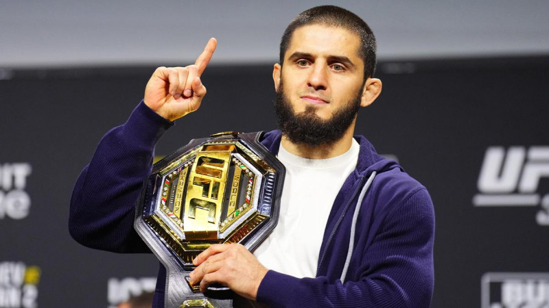 Ислам Махачев UFC тарихына есімін жазды