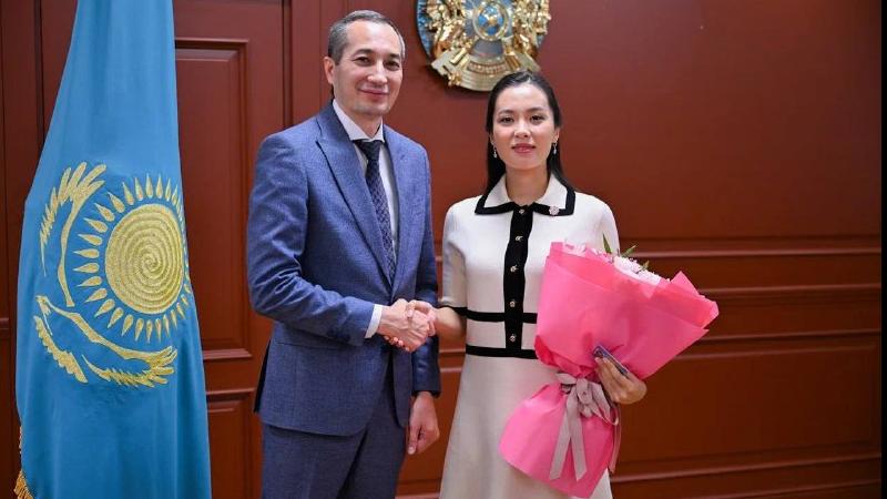 Шахматшы Динара Сәдуақасова «ҚР еңбек сіңірген спорт шебері» атағын алды