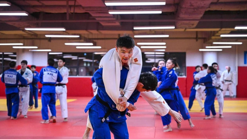 Ербол Мырзабосынов Қазақстан дзюдо құрамасының дайындығымен танысты