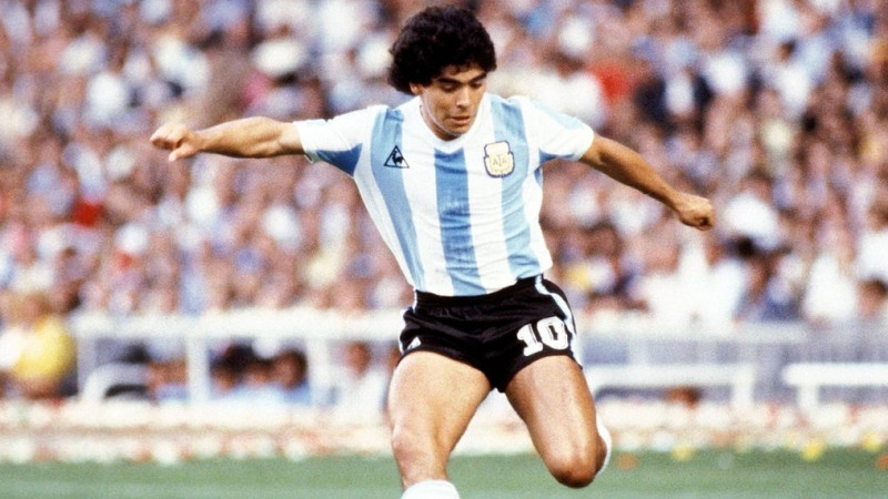 Марадона футболкасы аукционда рекордтық бағаға сатылды