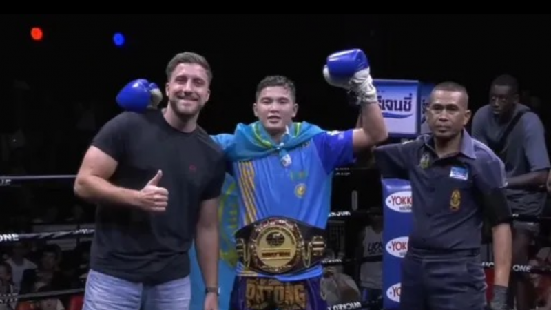 Бахтияр Нариманов Bangla Boxing Stadium чемпионы атанды