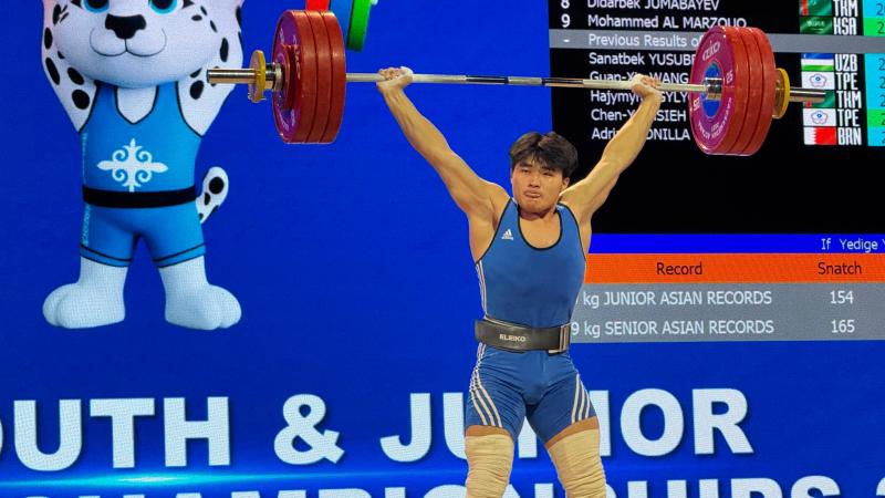 Ауыр атлетика: Едіге Емберді рекордпен жастар арасында Азия чемпионы атанды