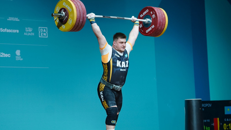 Ауыр атлетикадан Артем Антропов Ислам ойындарында қола жүлдегер атанды