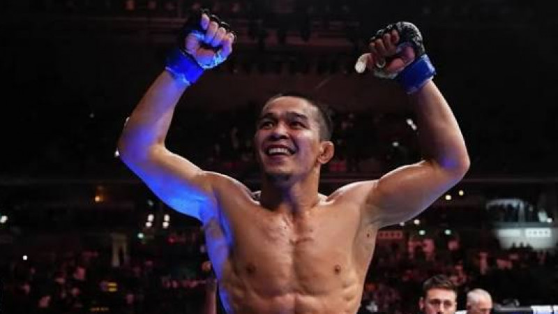 Асу Алмабаев UFC рейтингте жоғарлады