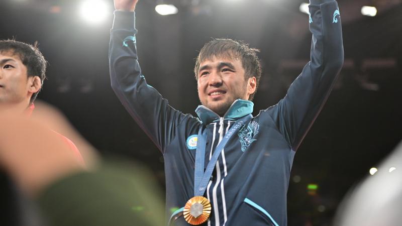 Қазақстандық Олимпиада чемпионы туралы фильм жарық көреді