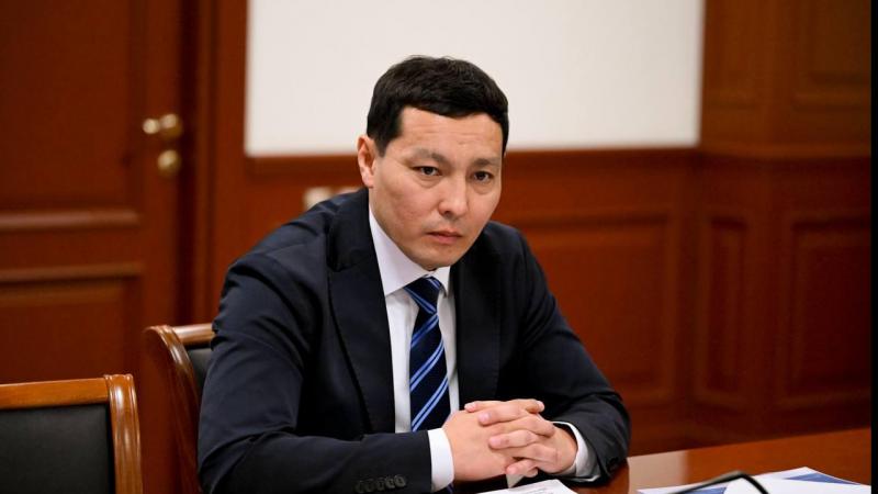 Абай облысының дене шынықтыру және спорт басқармасының басшысы кім болды?