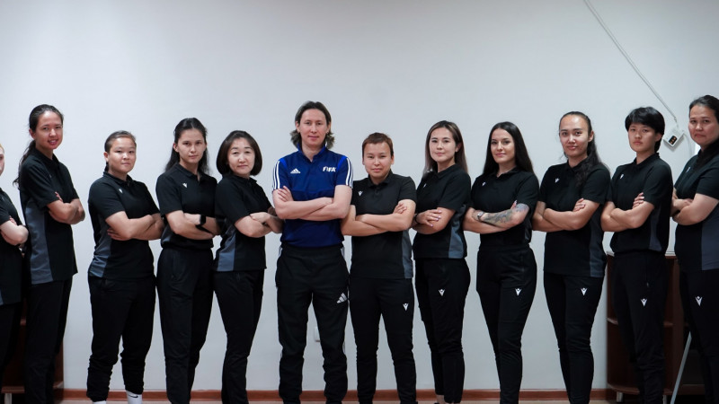 Футболдан әйел төрешілер Шымкентке жиналды
