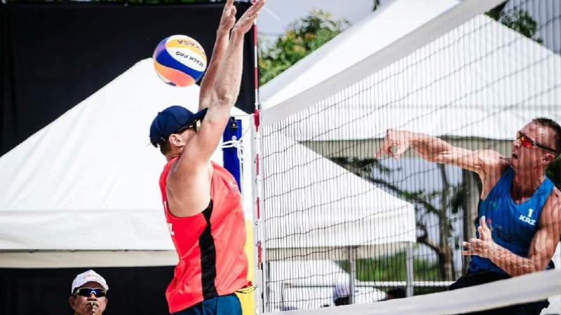 Жағажай волейболы: Қазақстан Индонезиядағы турнирдің ширек финалға шықты 