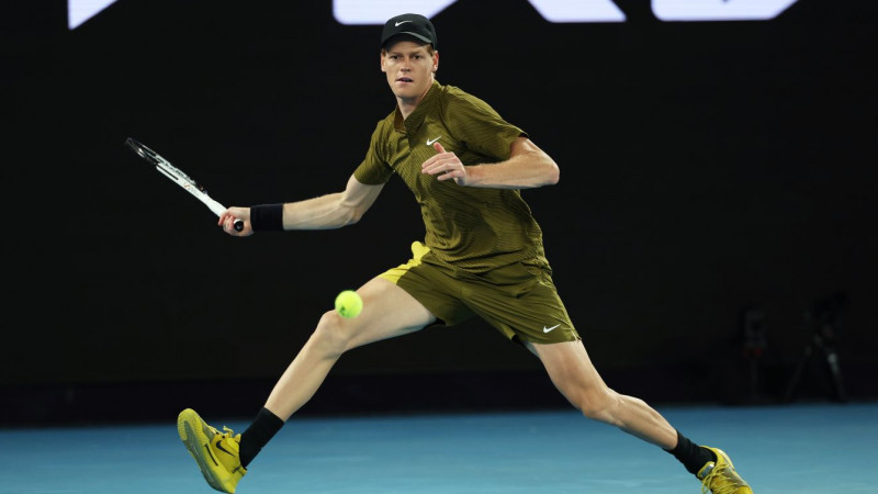 Янник Синнер: журналистердің біркелкі сұрақтарына жауап бере берген ұнамайды